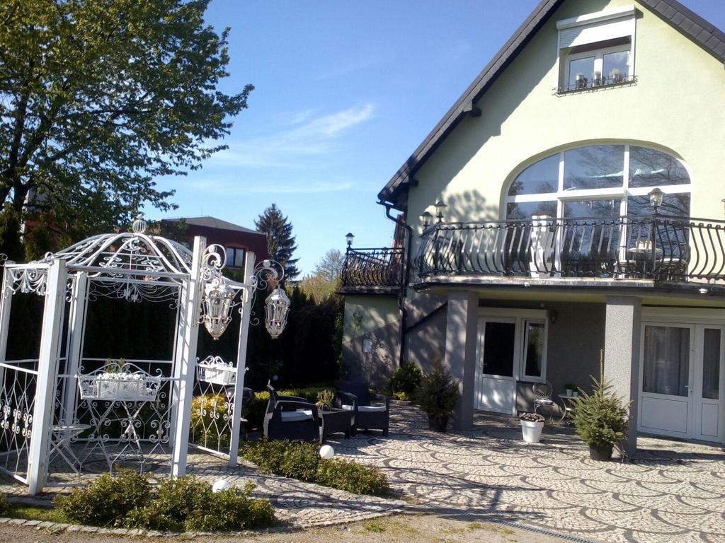 Mizerowka Guest House Kudowa Zdroj Luaran gambar