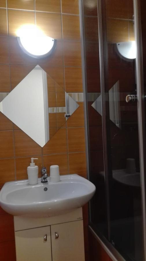 Mizerowka Guest House Kudowa Zdroj Luaran gambar